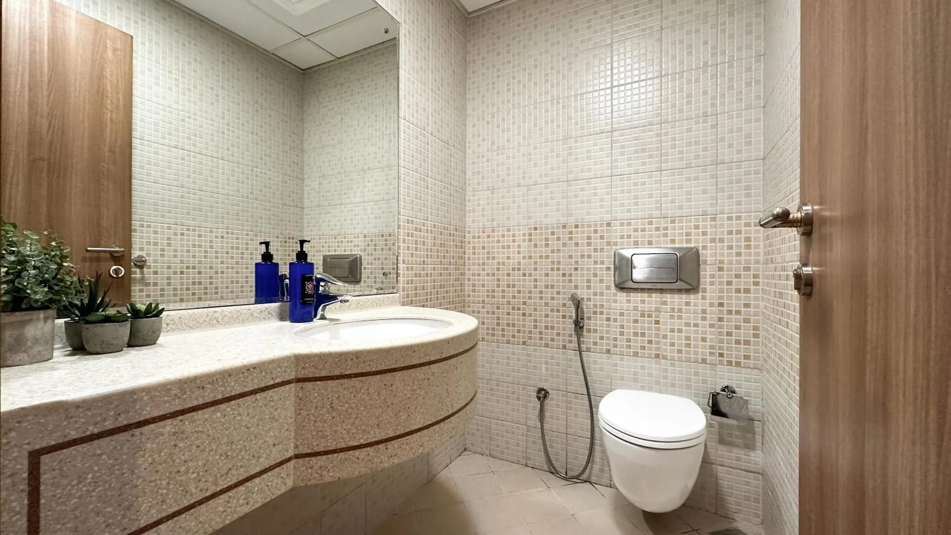 Trophy Starlight Suites Lux Upgraded 1Br In Marina Dubai 0*,  United Arab Emirates